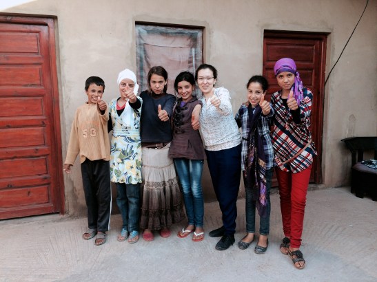PhD. student Nisrine with some girls after a focus group interview.